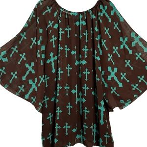 Cowgirl Hardware Women’s Bell Sleeve Cross Print Blouse 2X
